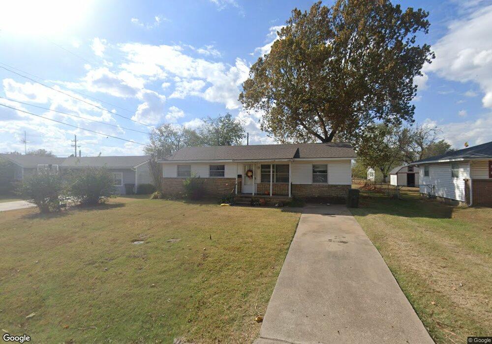1308 S Miami Ave, Okmulgee, OK 74447 - photo 1