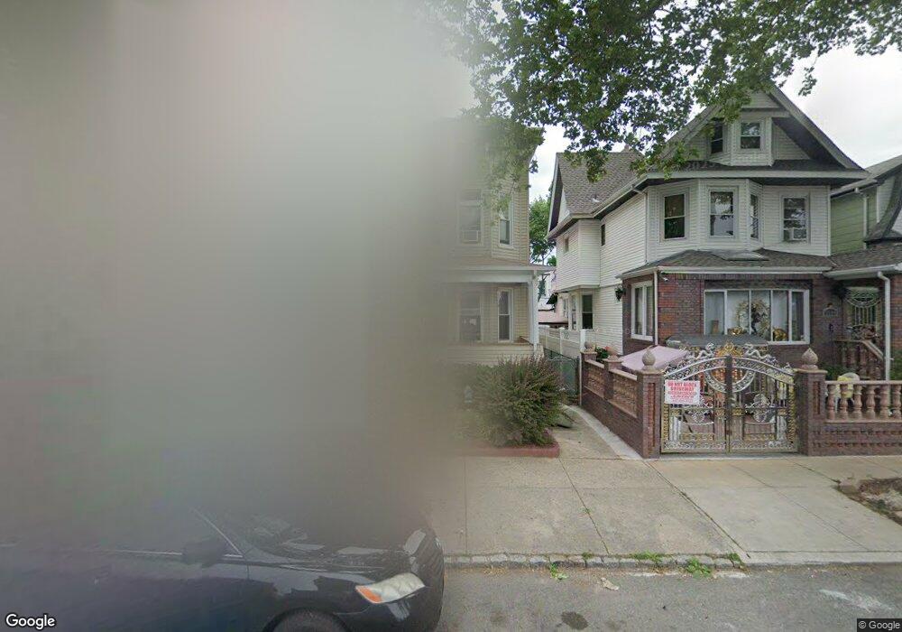 9106 110th St, Richmond Hill, NY 11418 - photo 1