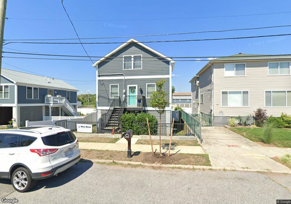 669 Oceanside Ave, Staten Island, NY 10305 - photo 1