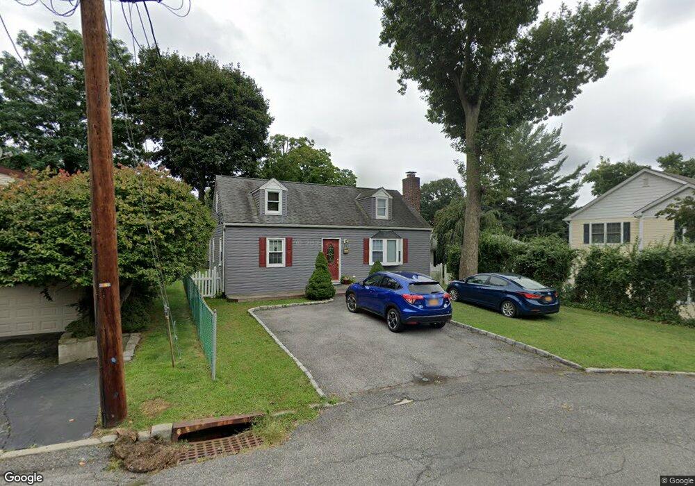 18 Luzern Rd, Dobbs Ferry, NY 10522 - photo 1