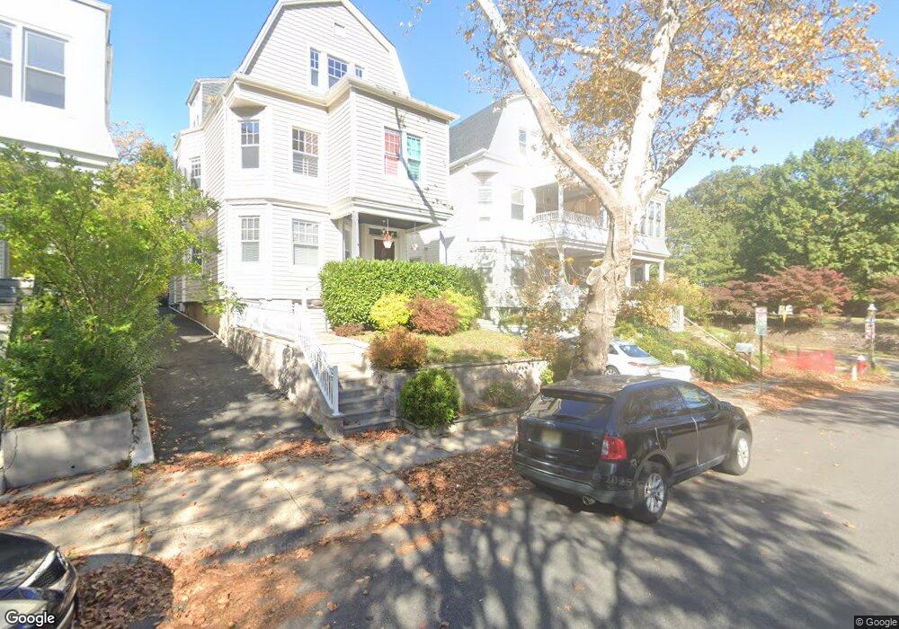 210 Hillside Ave unit 2, Glen Ridge, NJ 07028 - photo 1