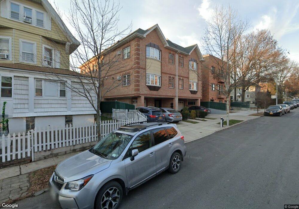 3622 170th St unit P6, Flushing, NY 11358 - photo 1