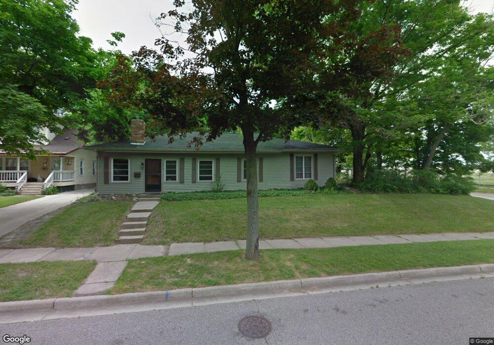 1815 Osborn Rd, Lansing, MI 48915 - photo 1