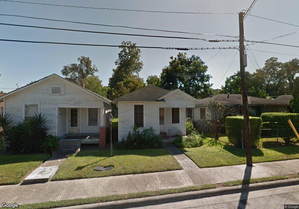 304 E 33rd St, Houston, TX 77018 - photo 1
