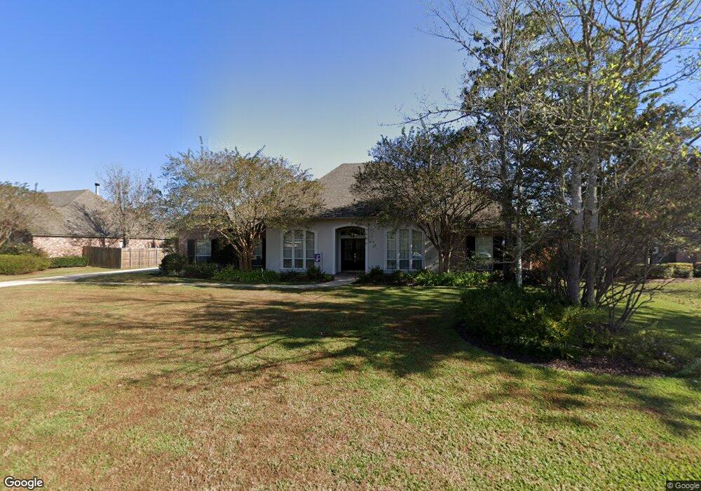 2005 Hampshire Dr, Slidell, LA 70461 - photo 1