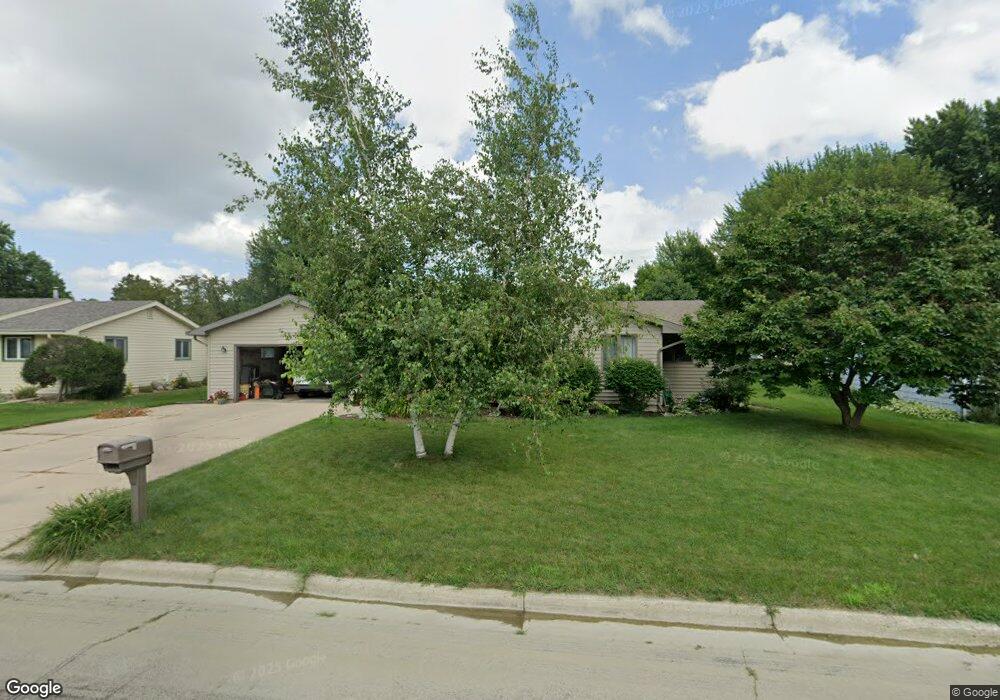 1115 Skylark Ln, Albert Lea, MN 56007 - photo 1