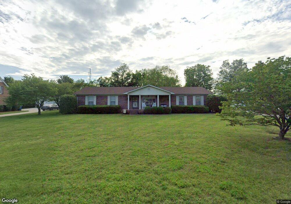 121 Idle Dr, Shelbyville, TN 37160 - photo 1