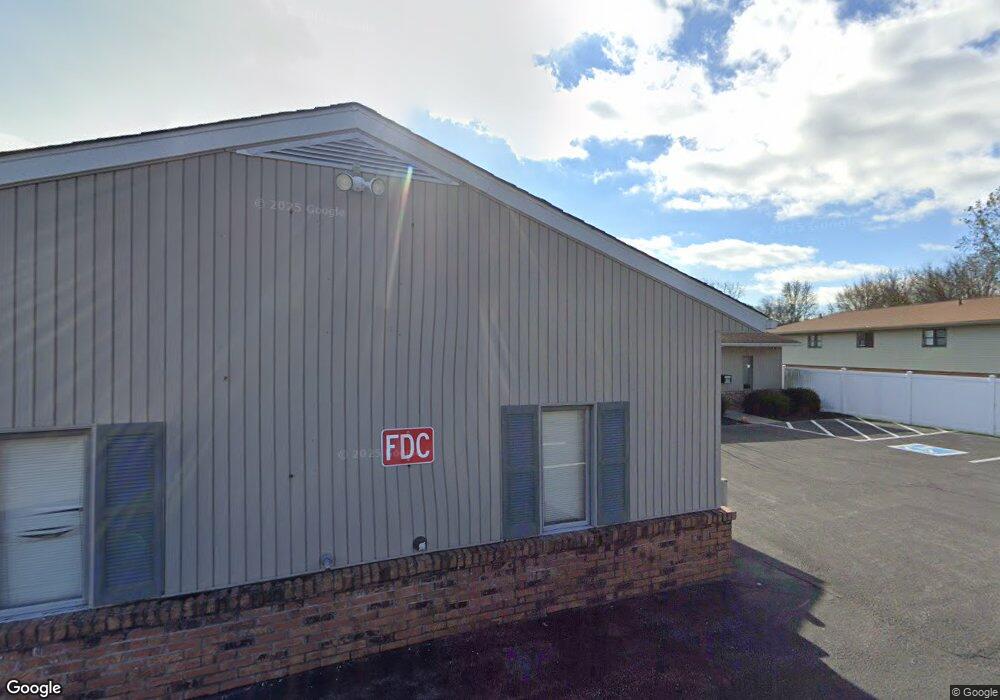 105 Cam Ct, Lima, OH 45805 - photo 1