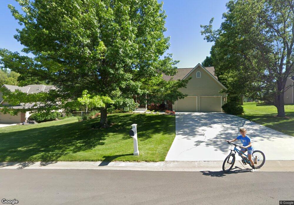 7111 SW Lancelot Ln, Topeka, KS 66610 - photo 1