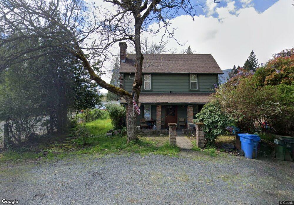 139 Cedar St, Rogue River, OR 97537 - photo 1