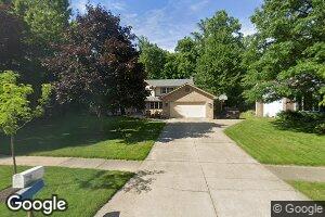6850 Chadbourne Dr, Cleveland, OH 44125