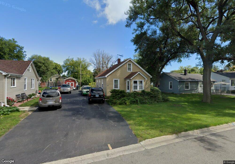 107 N Frolic Ave, Waukegan, IL 60085 - photo 1