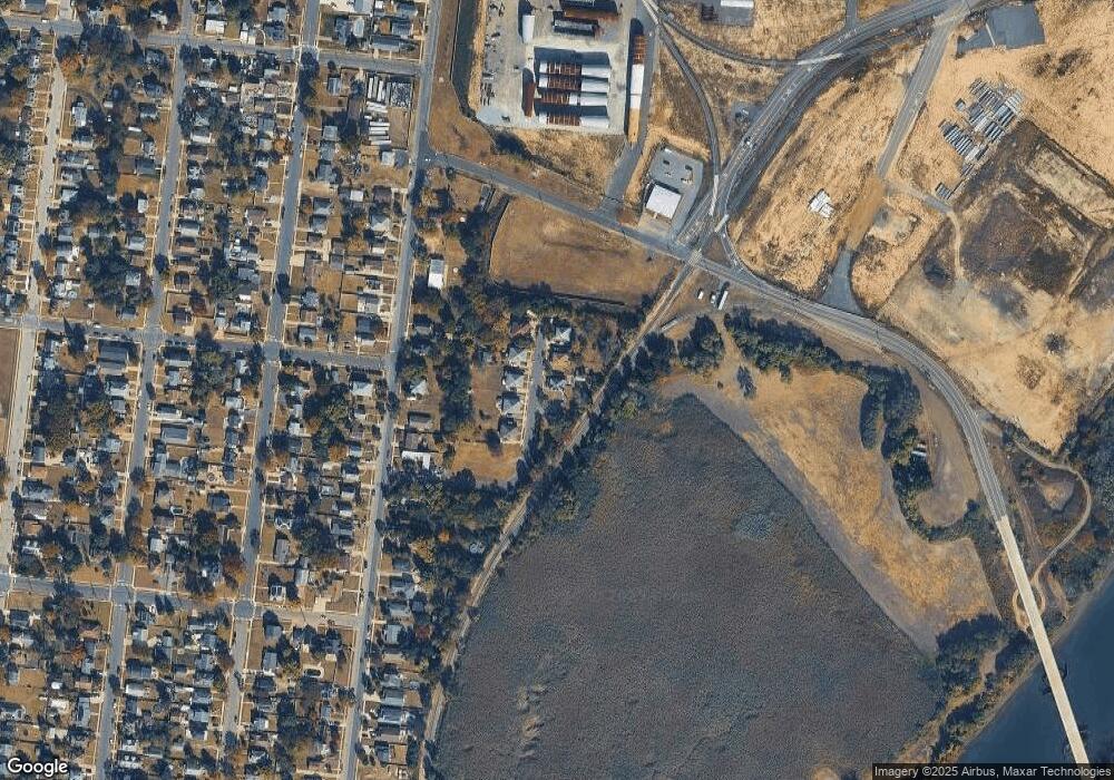 401 Dupont Ave, Paulsboro, NJ 08066 - photo 1