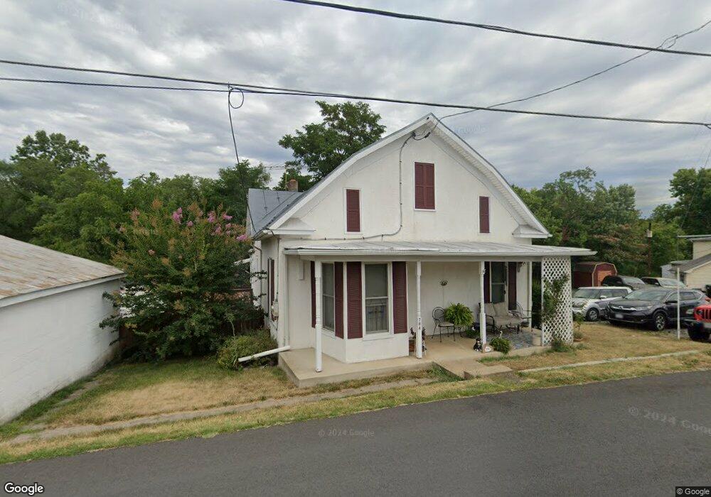 784 Ash St, Strasburg, VA 22657 - photo 1