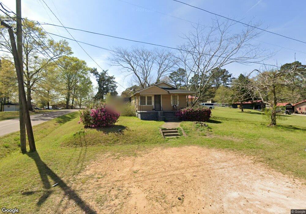 630 13th St, McComb, MS 39648 - photo 1