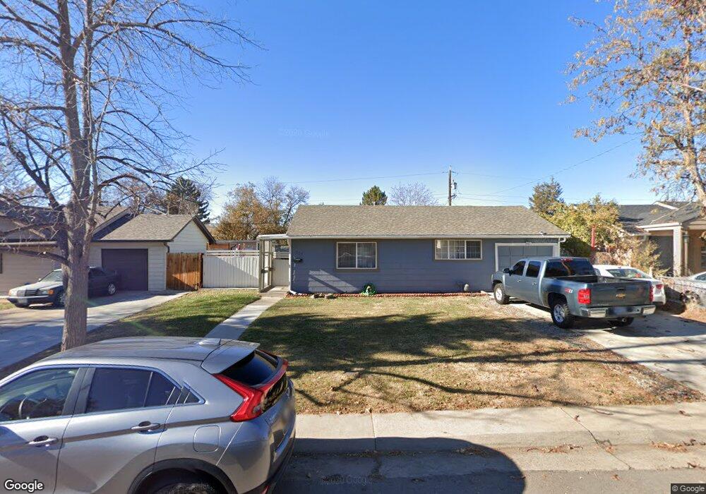 925 Lima St, Aurora, CO 80010 - photo 1