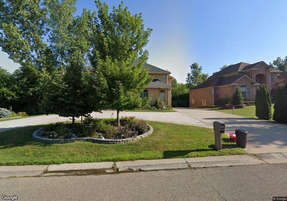 6346 Golden Ln, West Bloomfield, MI 48322 - photo 1