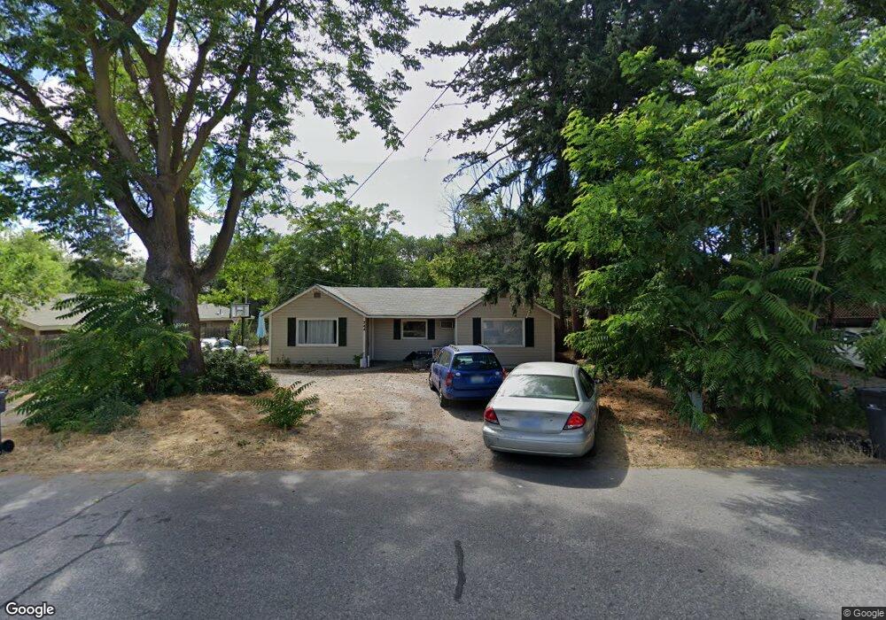 744 N Grover Place, East Wenatchee, WA 98802 - photo 1