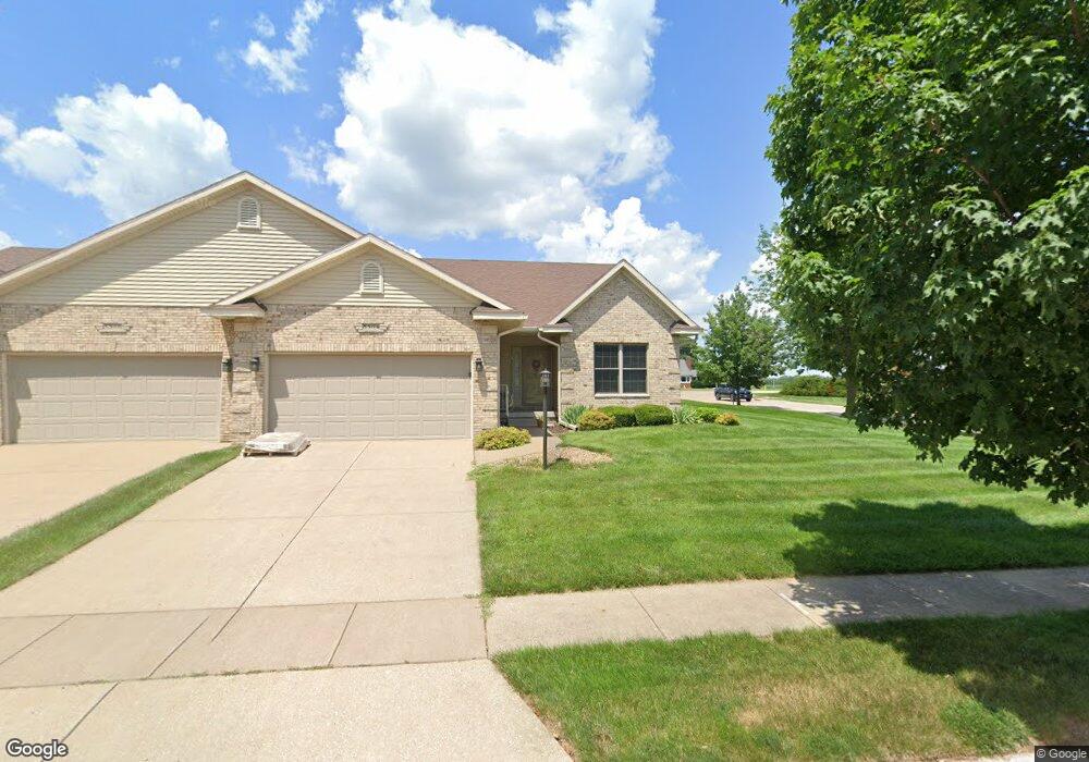 5504 Baraboo Ct, Davenport, IA 52804 - photo 1