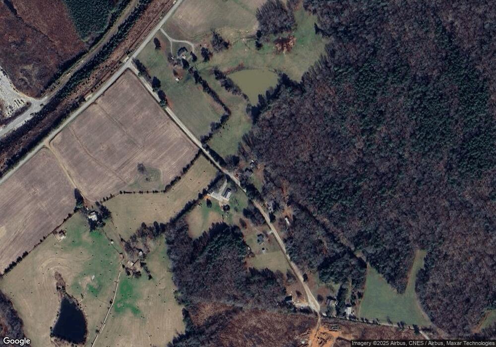 195 Pack Rd, South Hill, VA 23970 - photo 1