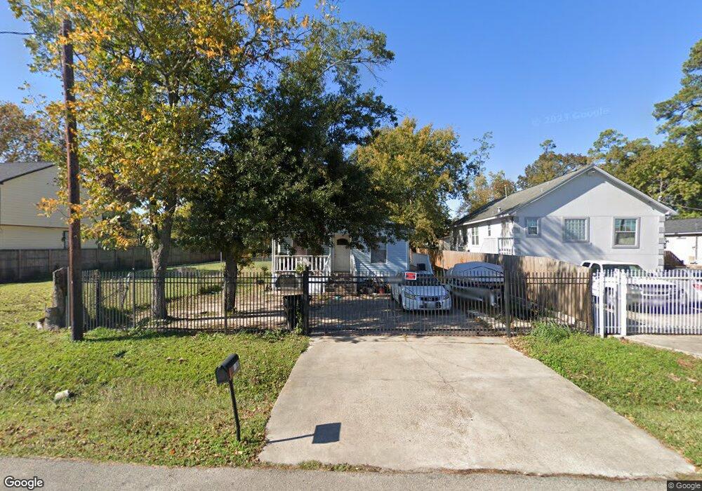 10633 Stafford Dr, Houston, TX 77093 - photo 1