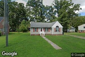 517 18th St, West Point, VA 23181