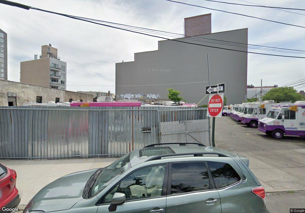 3165 Vernon Blvd, Long Island City, NY 11106 - photo 1