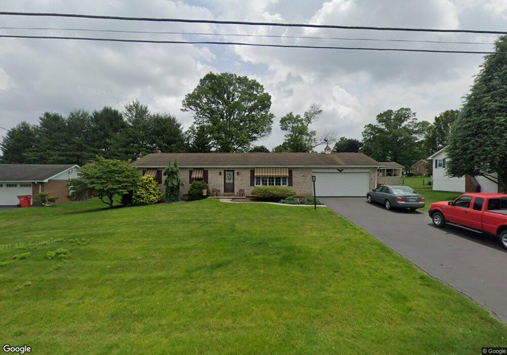 2932 Adams Dr, Chambersburg, PA 17201 - photo 1