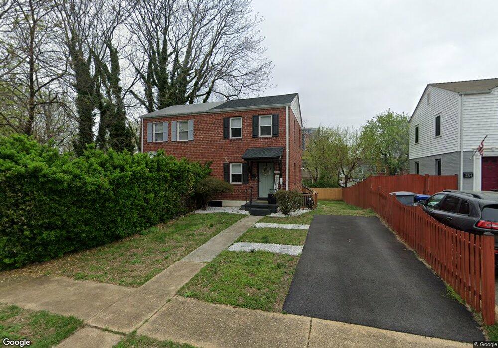 2318 Victory Dr, Alexandria, VA 22303 - photo 1