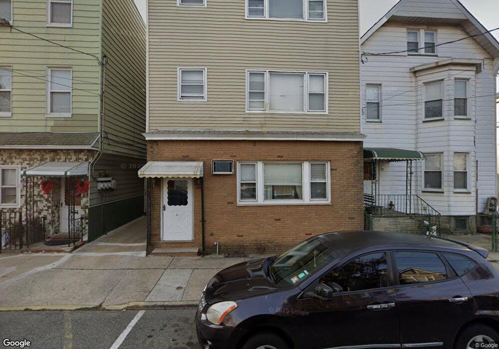 31 Reynolds Ave, East Newark, NJ 07029 - photo 1