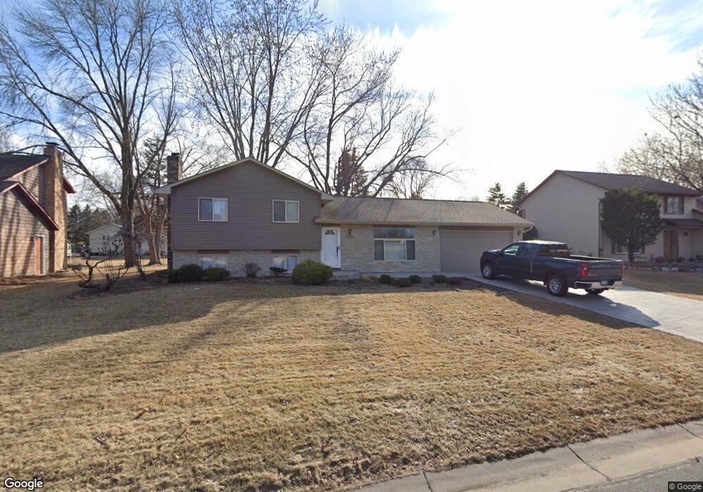 9709 105th Ave N, Maple Grove, MN 55369 - photo 1