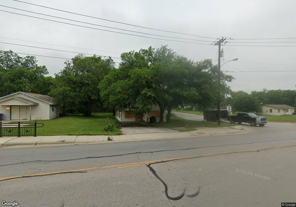 607 N 1st St, Copperas Cove, TX 76522 - photo 1