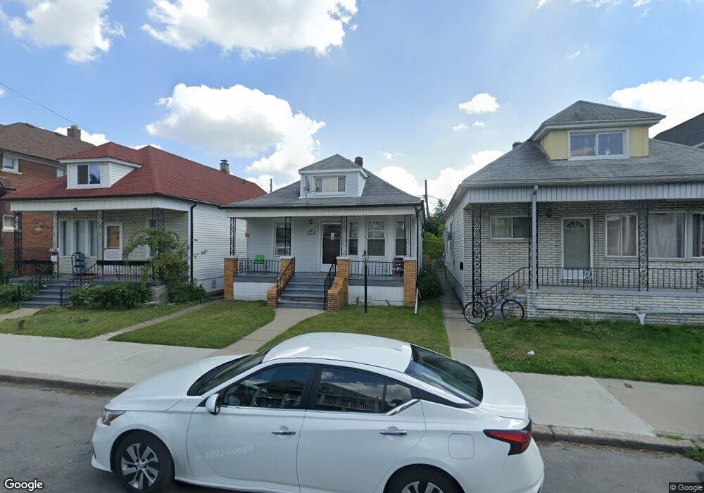 2324 Commor St, HamtraMcK, MI 48212 - photo 1