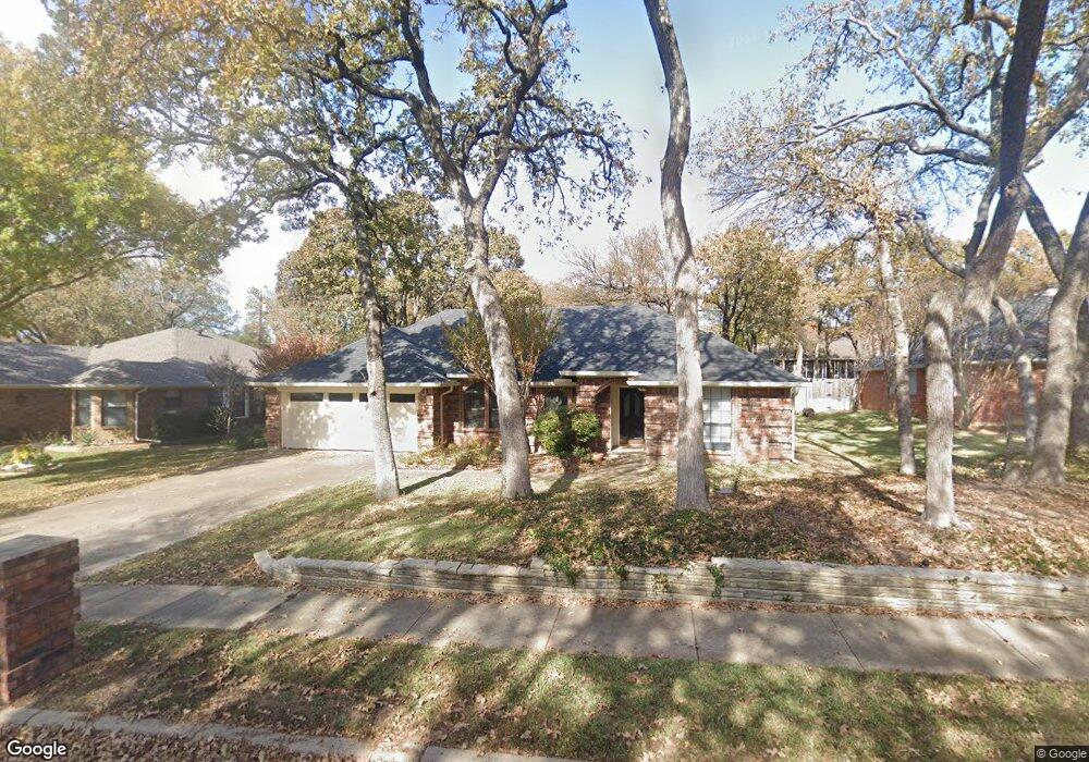 1217 Donna Ln, Bedford, TX 76022 - photo 1