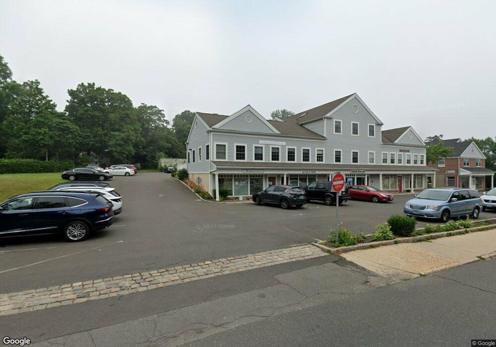 567 Post Rd unit 2ND F, Darien, CT 06820 - photo 1