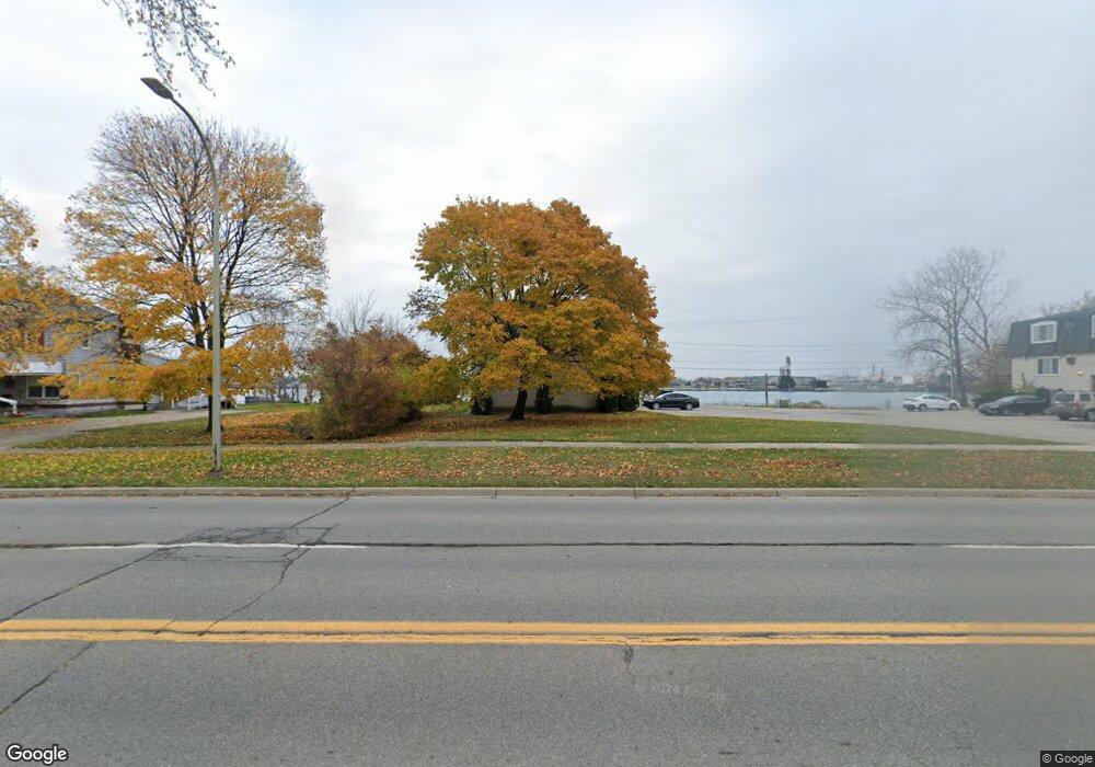 2002 Military St unit 2, Port Huron, MI 48060 - photo 1