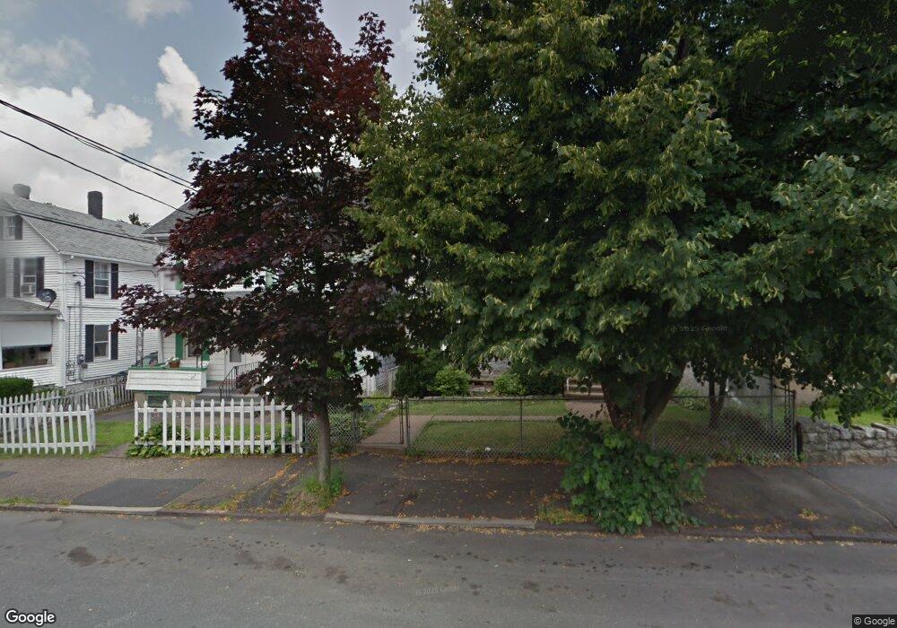 587 N Locust St, Hazleton, PA 18201 - photo 1