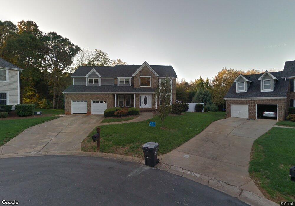 9100 Torrence Creek Ct, Huntersville, NC 28078 - photo 1