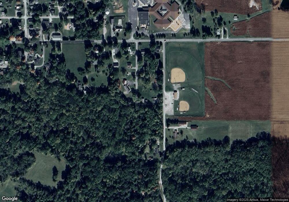 393 S Hendricks St, Andrews, IN 46702 - photo 1