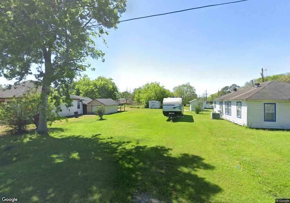 2804 Avenue A, Bay City, TX 77414 - photo 1