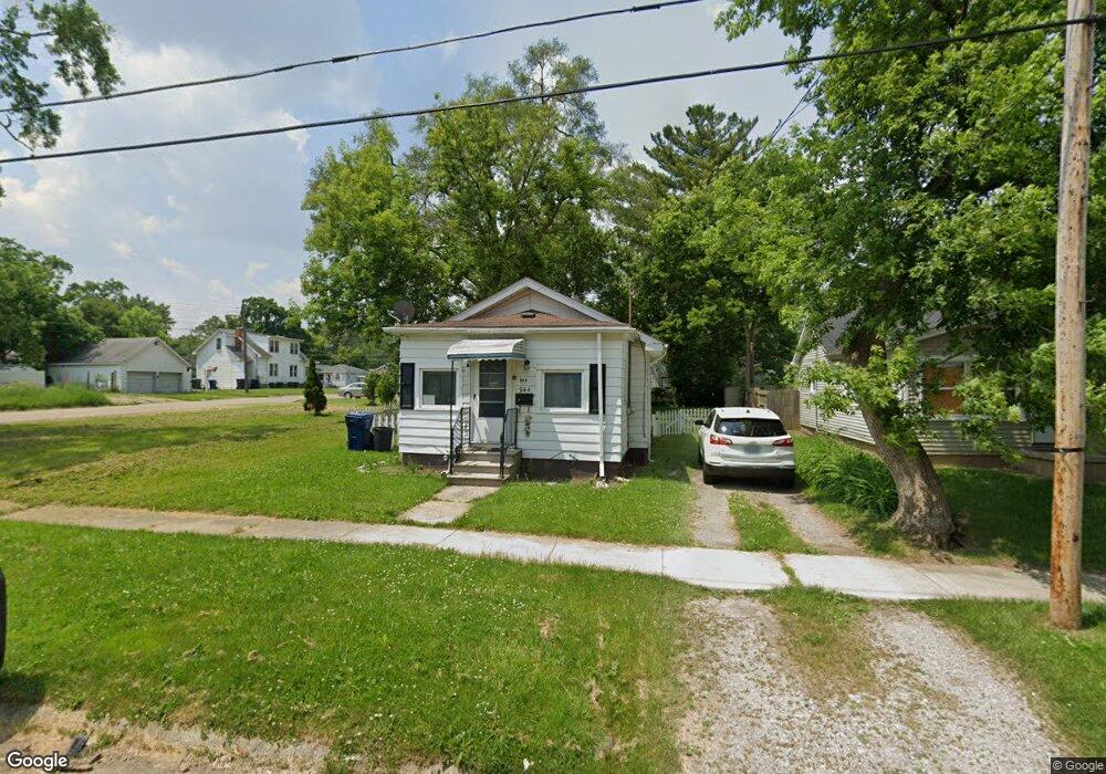 944 Knapp Ave, Flint, MI 48503 - photo 1