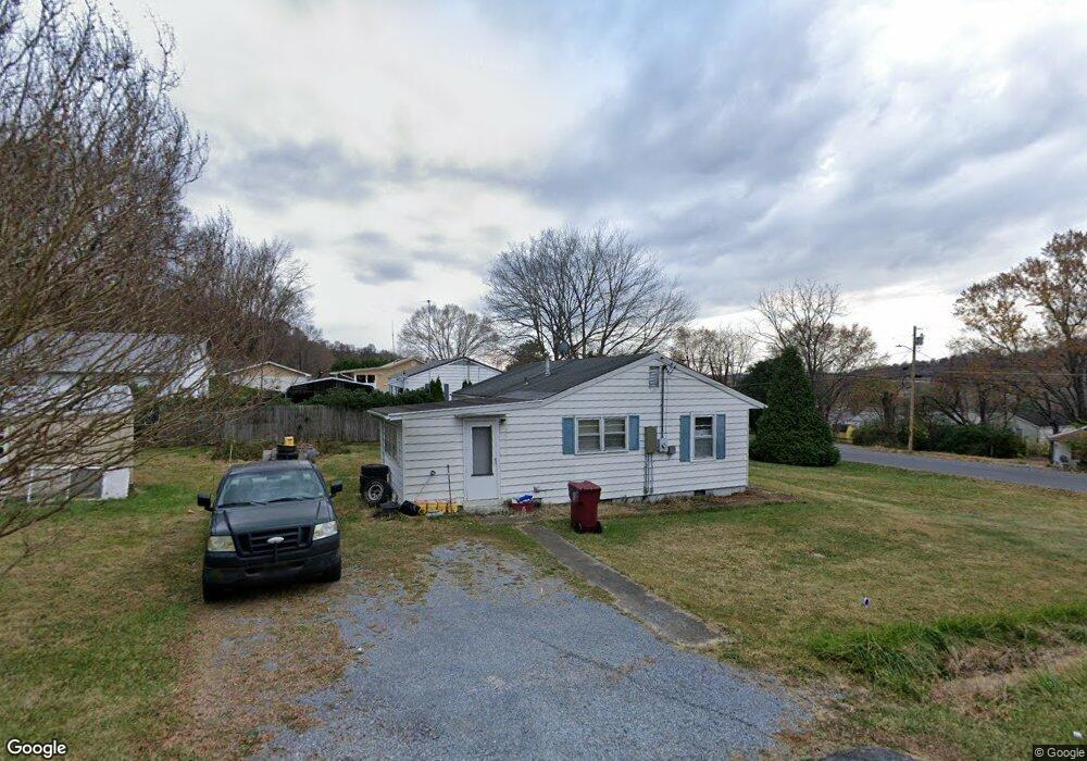 416 Orleans St, Johnson City, TN 37601 - photo 1