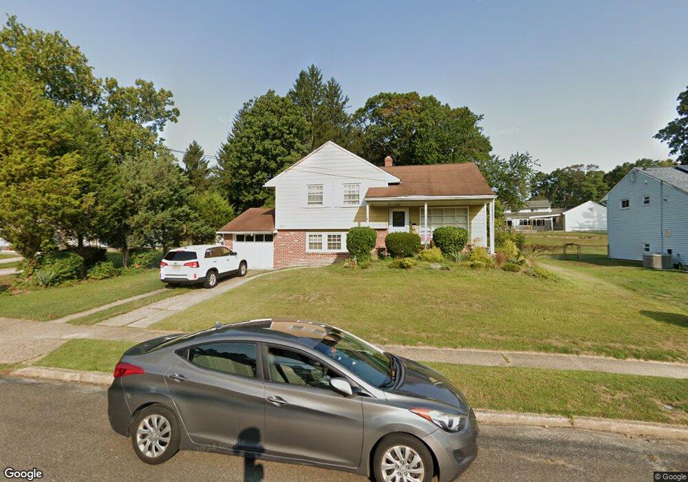 2305 S Cuthbert Dr, Lindenwold, NJ 08021 - photo 1