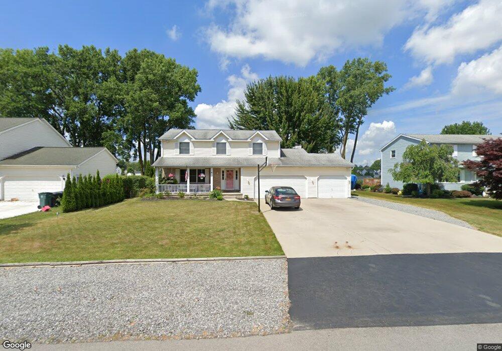 7282 Winbert Dr, North Tonawanda, NY 14120 - photo 1