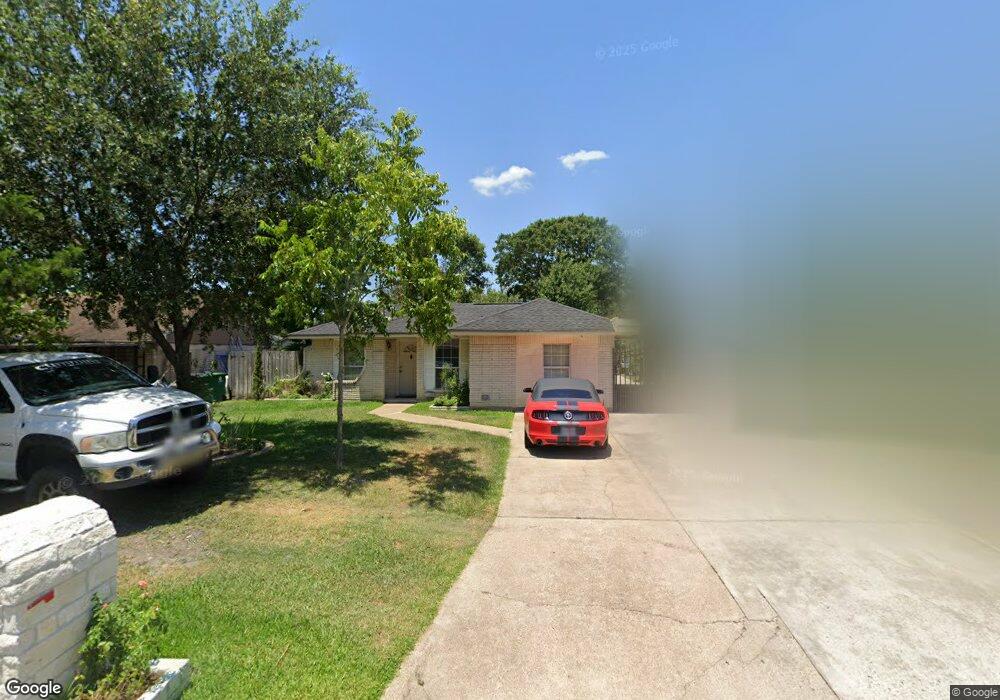 8839 Rutherford Ln, Houston, TX 77088 - photo 1