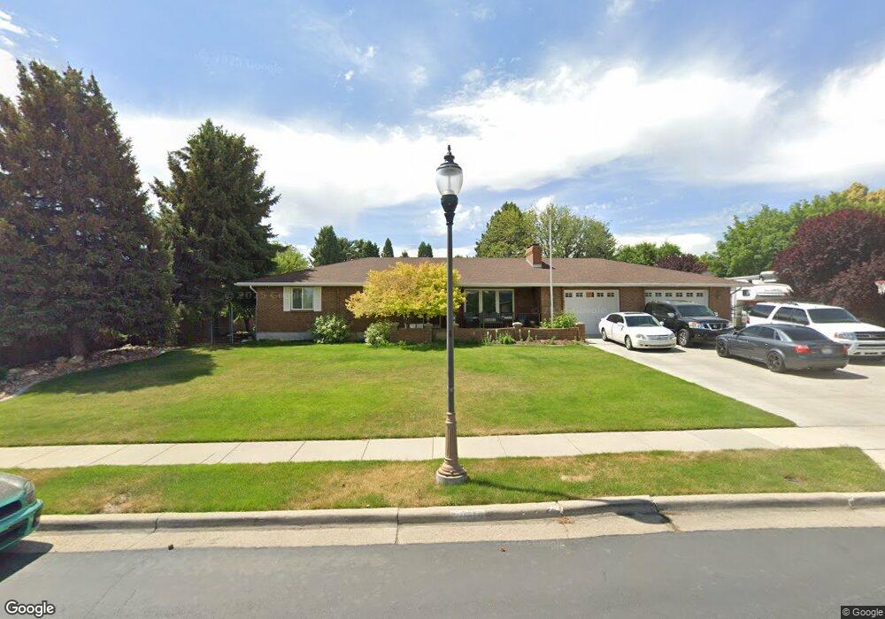 2243 W Williamsburg Cir, West Jordan, UT 84088 - photo 1