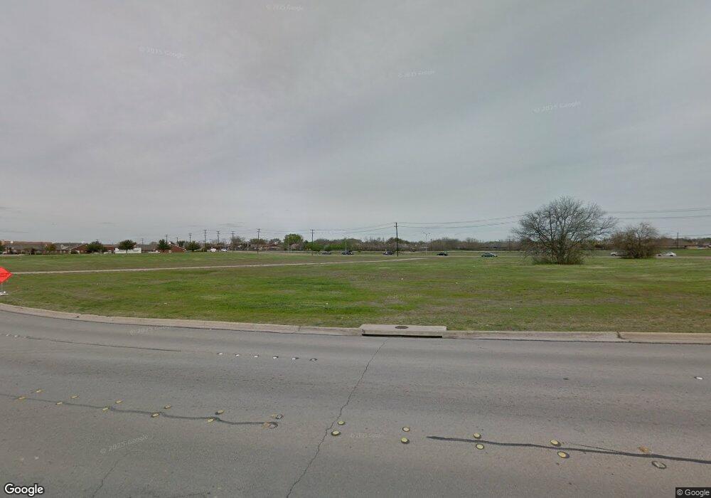 6200 Queens Path, North Richland Hills, TX 76180 - photo 1