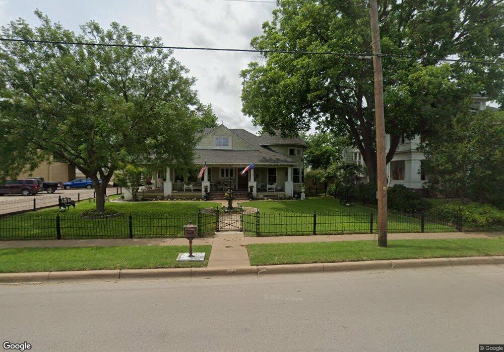 415 N Anglin St, Cleburne, TX 76031 - photo 1