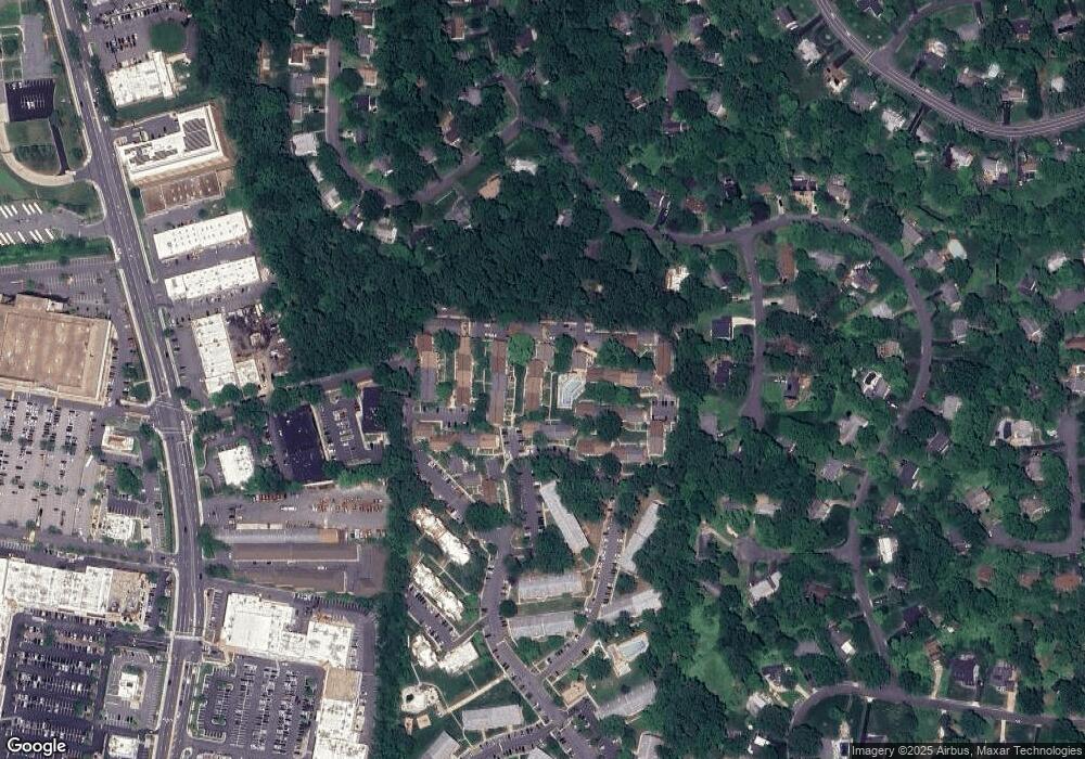 3701 Persimmon Cir unit 3701, Fairfax, VA 22031 - photo 1