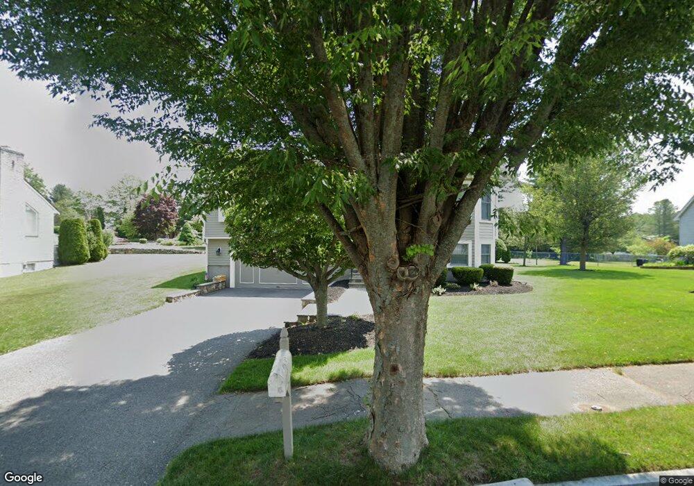 22 Sandra Rd, Peabody, MA 01960 - photo 1